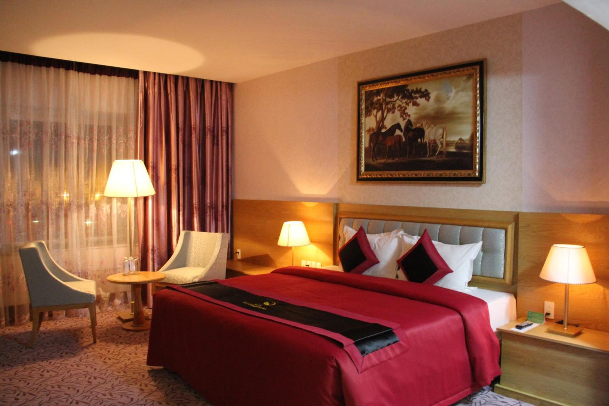 Sai Gon Dong Ha Hotel - A Member Of Saigontourist Group Quang Tri Стая снимка